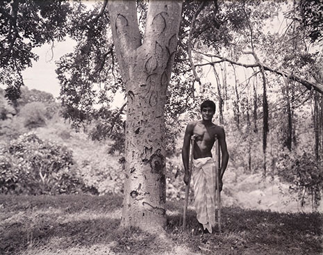 <em>Sri Lanka</em>, 1979<br>Gelatin silver print on printing out paper<br>Image: 7 5/8 x 9 1/2"; Paper: 8 x 10"