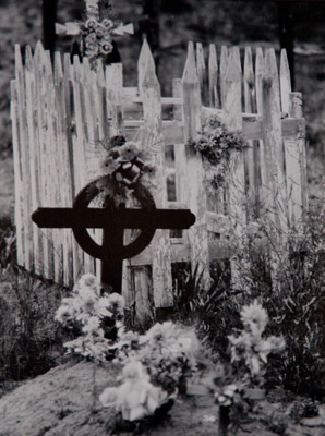 <em>El Valle, New Mexico,</em>1986<br />Gelatin silver print<br />Image/Paper: 6 1/2 x 5"