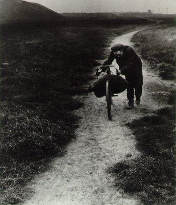 <em>Coal Searcher Going Home to Jarrow,</em> 1937<br />Gelatin silver print<br />Image: 13 1/2 x 11 1/8"